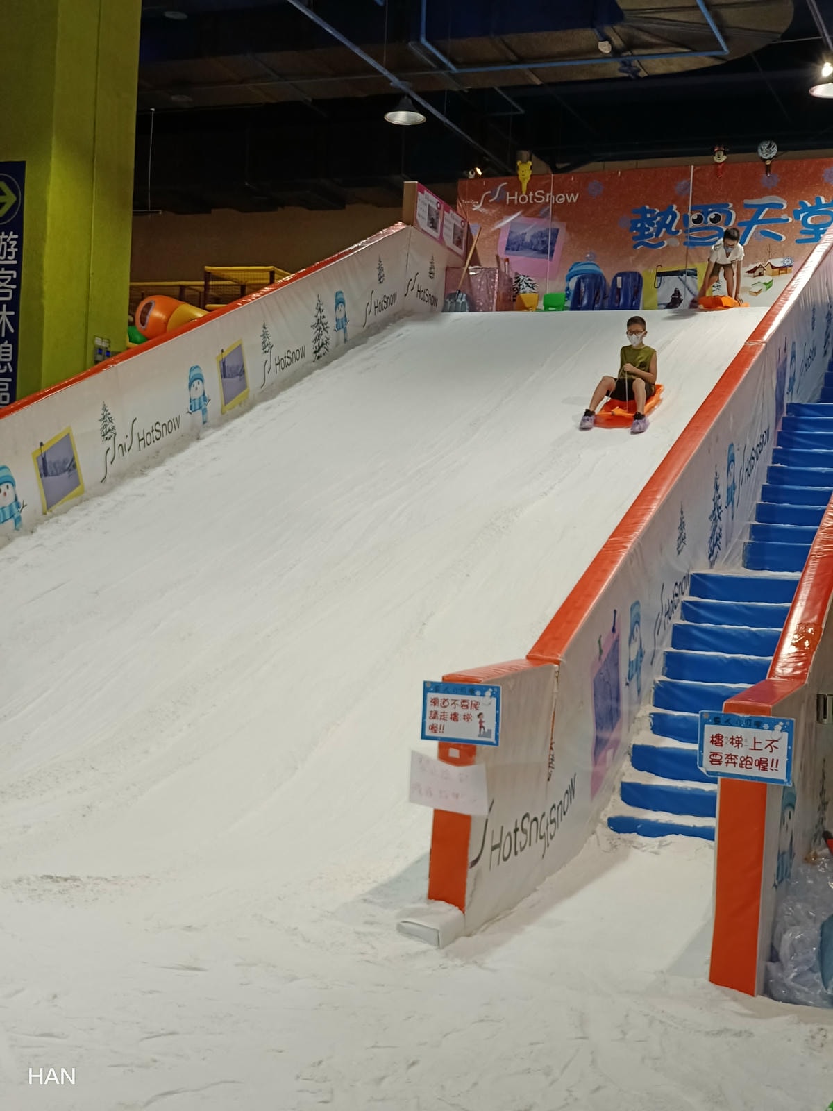 20250927-eub4l 20250927-eub4l