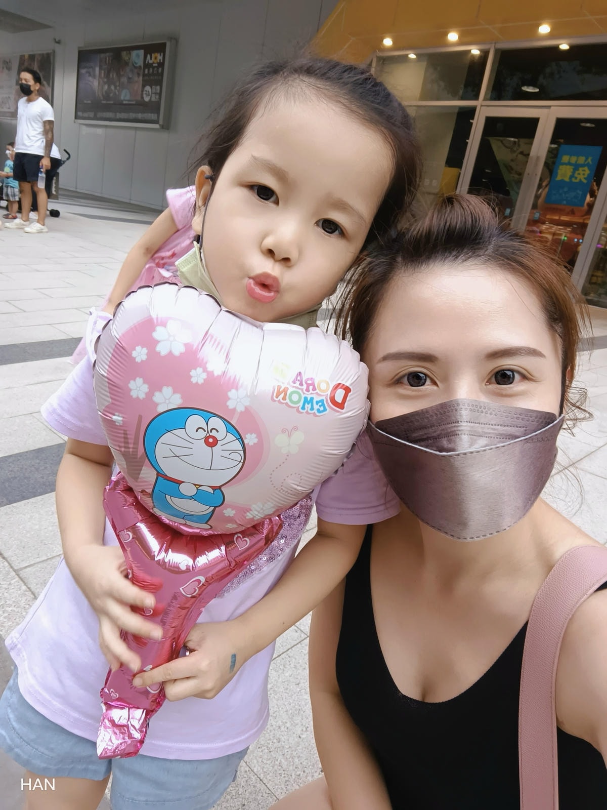 20250927-y35nk 20250927-y35nk