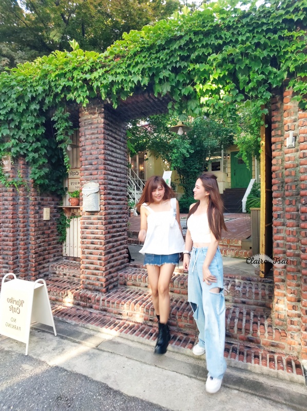 【韓國旅遊】Koriko Café 코리코 카페|把《魔女宅急便》搬進現實的首爾吉卜力官方咖啡廳🐈⬛☕️ - 第4張圖