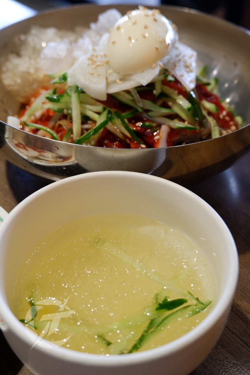 高雄韓式料理|朝月冷麵王:平日也大排長龍!必吃酸甜開胃手工小卷冷麵與料多海鮮豆腐煲 - 第10張圖