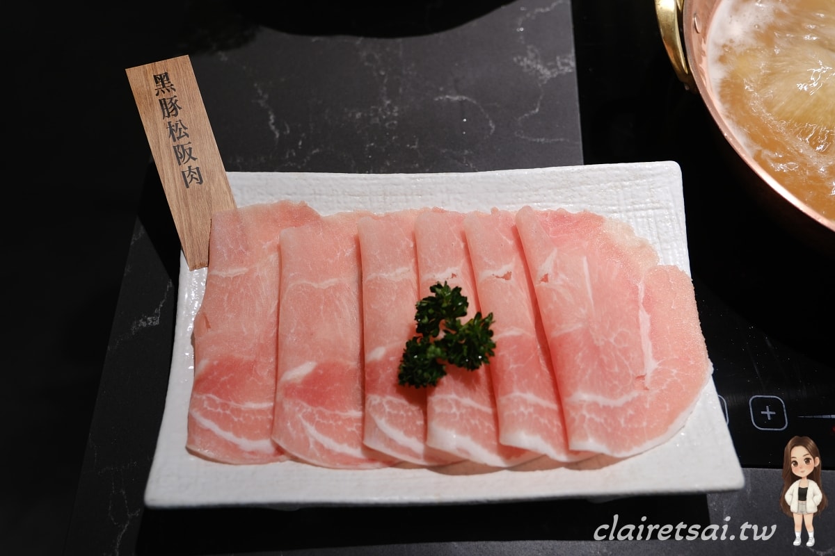 埔里美食推薦|渡之島日高鍋物:A5和牛與極鮮鱈場蟹饗宴,18度C旗下頂級日式火鍋與專屬酒櫃空間 - 第17張圖 埔里美食推薦|渡之島日高鍋物:A5和牛與極鮮鱈場蟹饗宴,18度C旗下頂級日式火鍋與專屬酒櫃空間