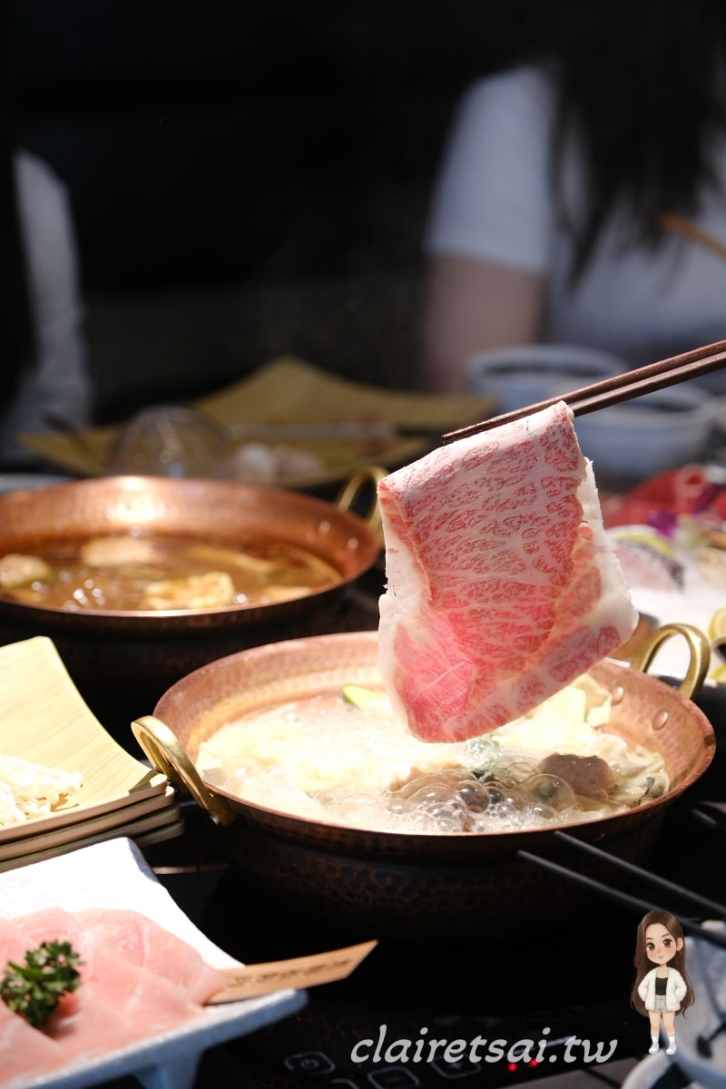 埔里美食推薦|渡之島日高鍋物:A5和牛與極鮮鱈場蟹饗宴,18度C旗下頂級日式火鍋與專屬酒櫃空間 - 第11張圖 埔里美食推薦|渡之島日高鍋物:A5和牛與極鮮鱈場蟹饗宴,18度C旗下頂級日式火鍋與專屬酒櫃空間